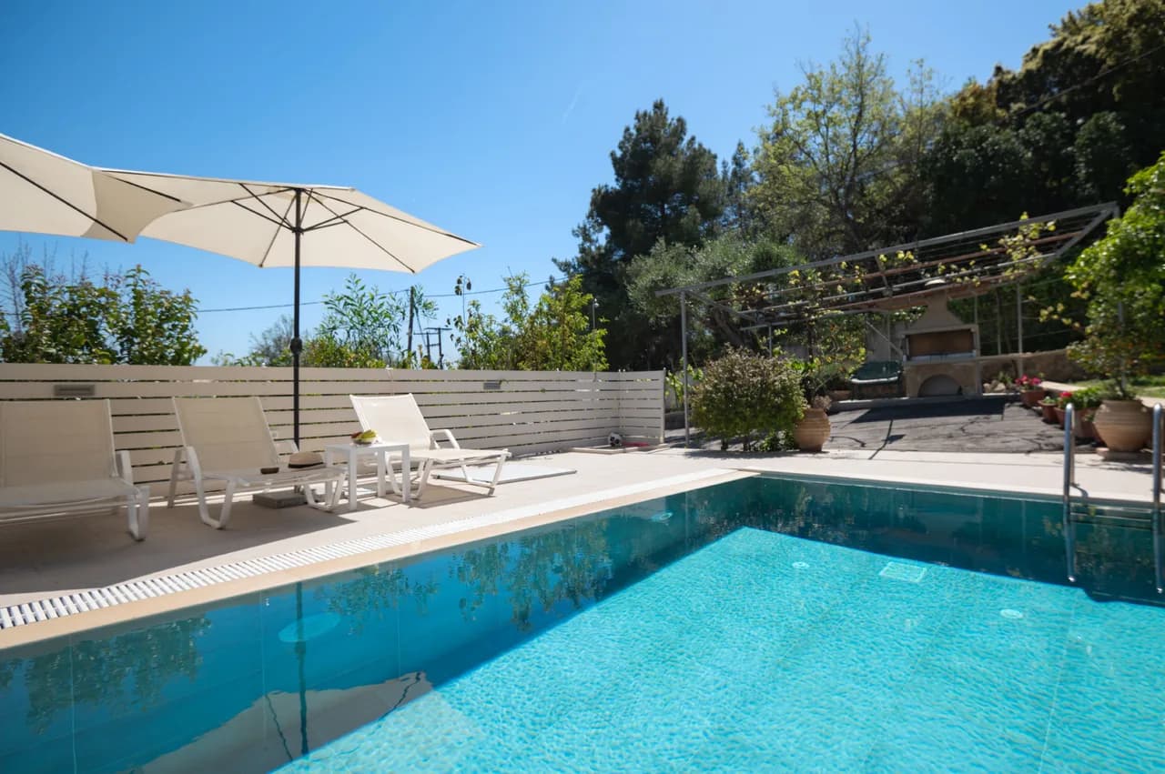 Charming One Bedroom Villa in Kato Korakiana photo 3