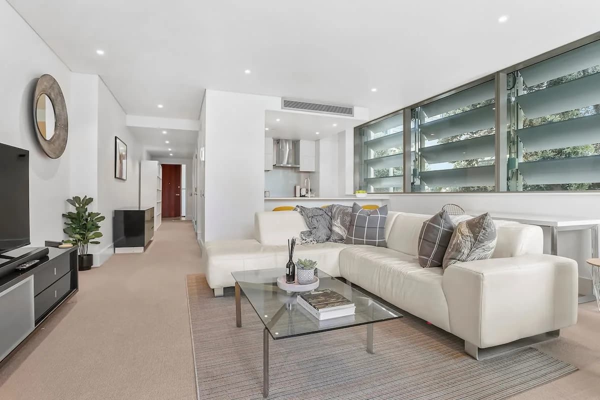 Waterfront Two Bedroom Retreat in Auckland photo 5