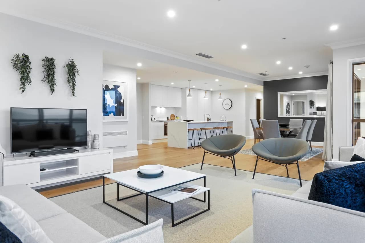 Penthouse with Expansive Views in Auckland photo 5