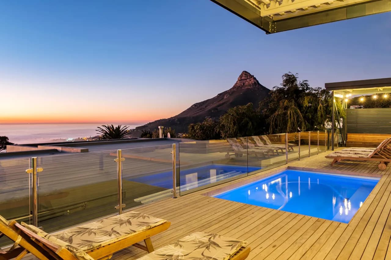 Spacious Seven-Bedroom Villa in Camps Bay