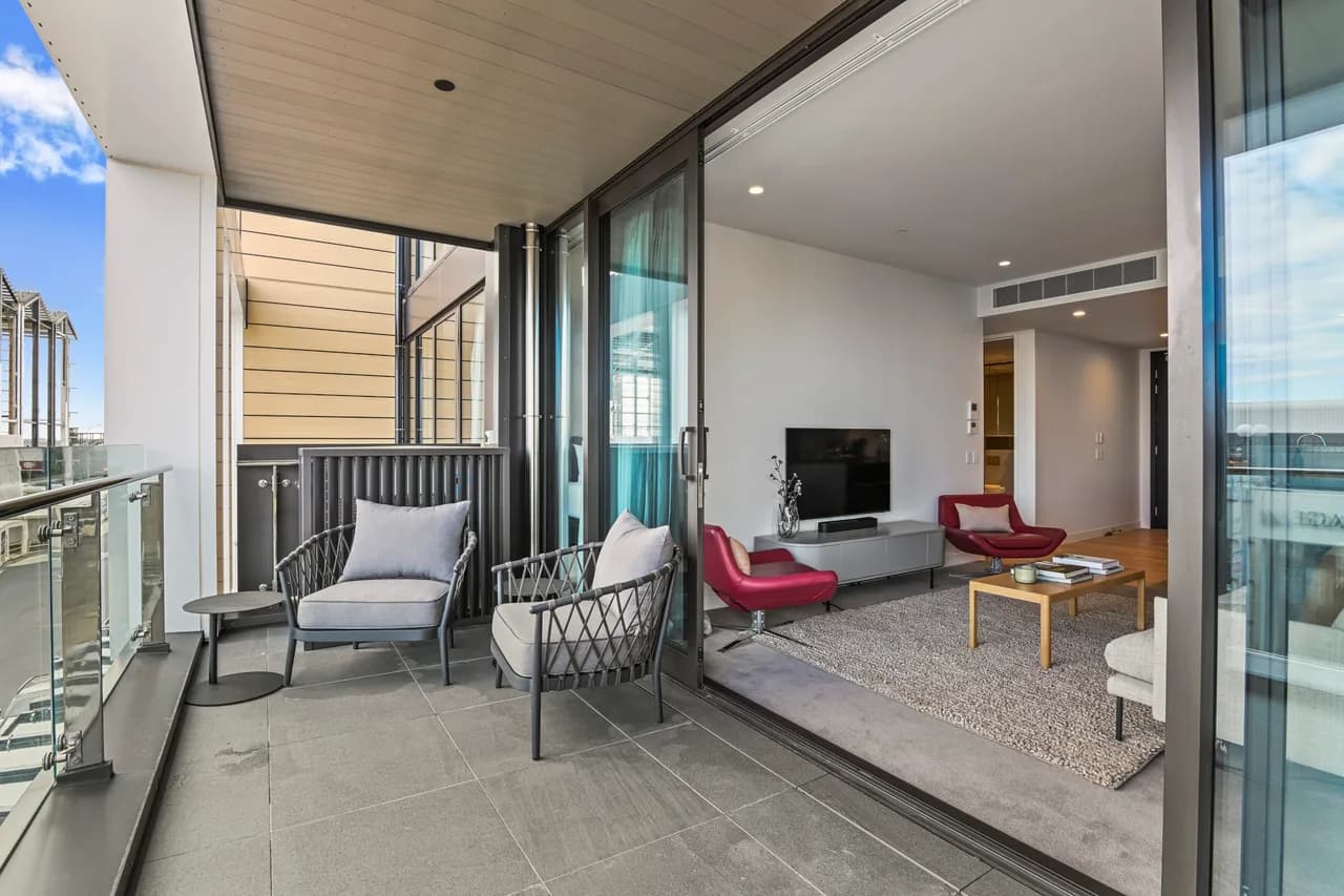 Contemporary Two Bedroom Retreat in Auckland photo 3