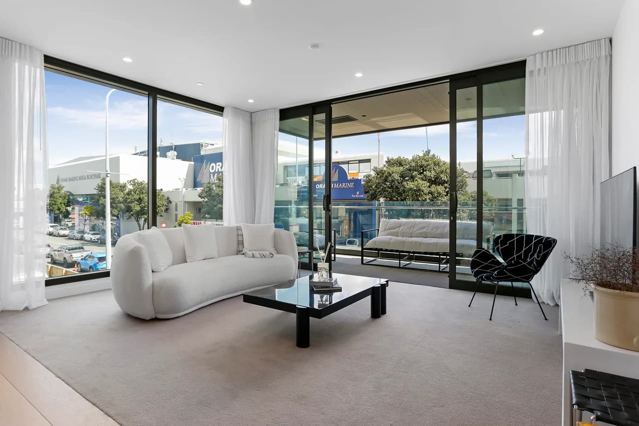 Stylish Two Bedroom Apartment in Auckland photo 3