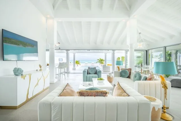 Beachfront One Bedroom Villa in Terres Basses photo 2