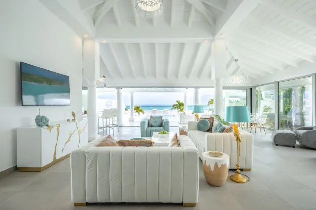 Beachfront One Bedroom Villa in Terres Basses photo 3