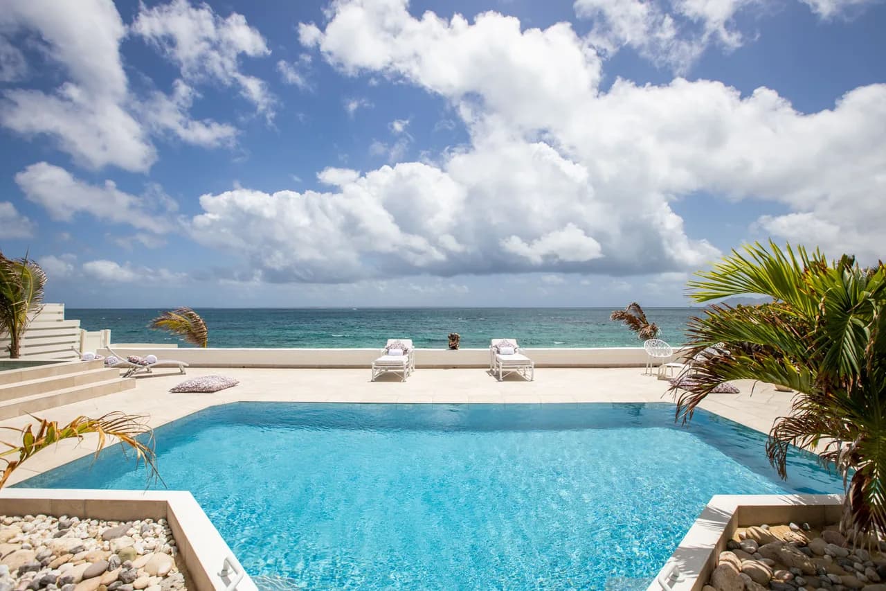 Elegant One Bedroom Villa in Terres Basses photo 5