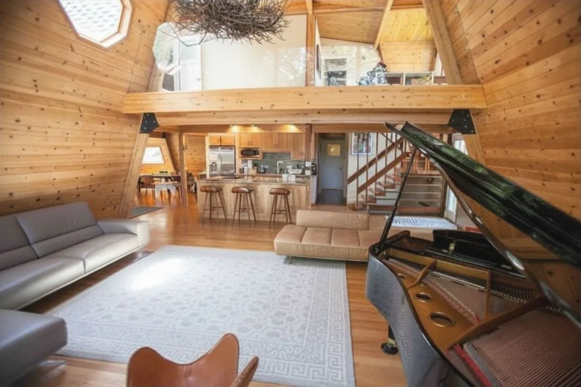 Bayview Treehouse with Hot Tub in Brisbane photo 4
