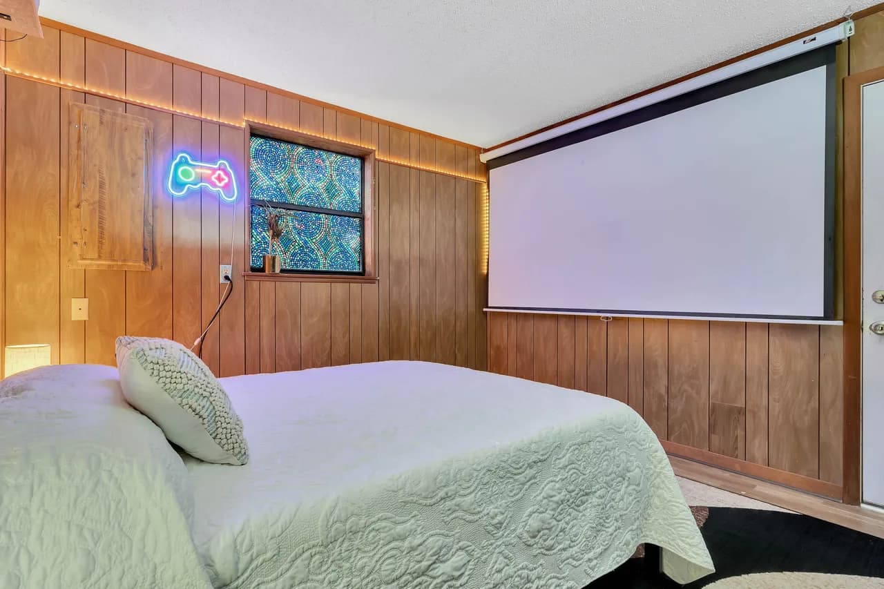 Spacious Game Retreat in Orlando Florida photo 2