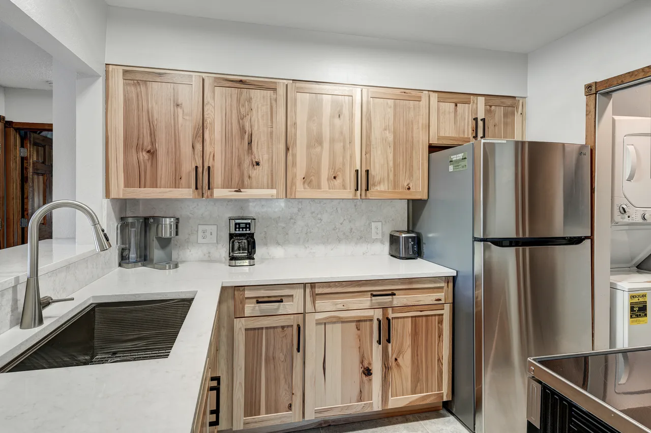 Charming Balcony Two Bedroom Apartment in Breckenridge photo 5