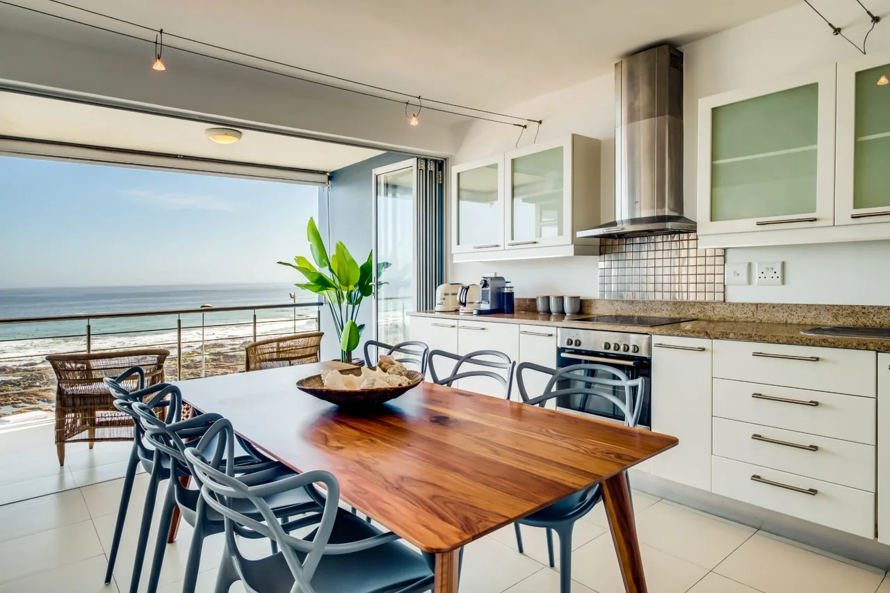 Uninterrupted Ocean Views Villa in Cape Town photo 3