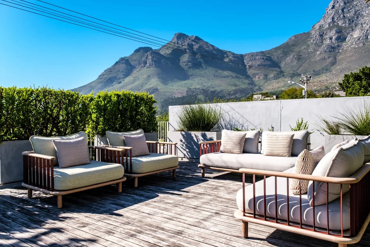 Heritage Home with Sweeping City Views in Cape Town photo 4