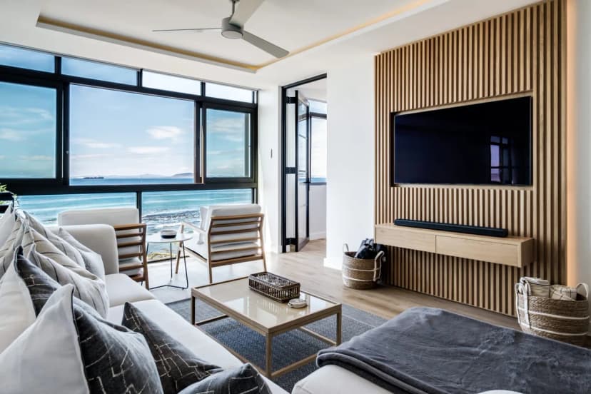Magical Apartment w/Uninterrupted Ocean Views (Mouille Views)