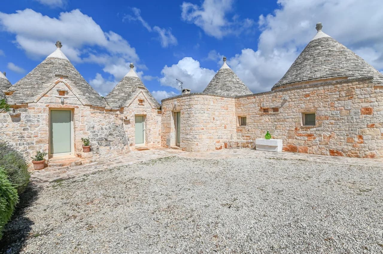 Charming Trullo with Private Garden in Ostuni photo 3