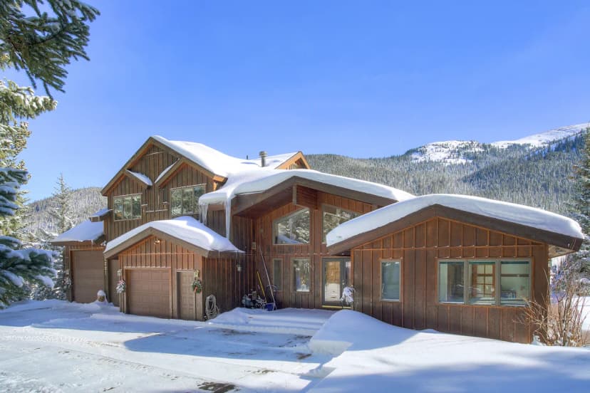 Evan's Mountain Lodge