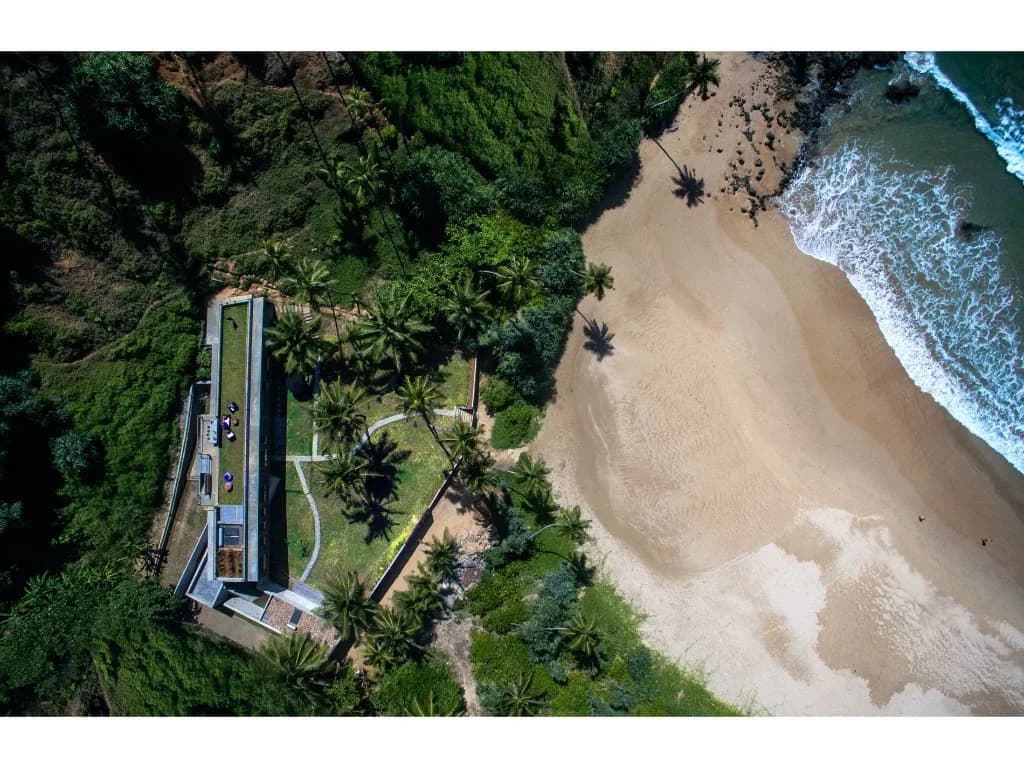 Beachfront Seven Bedroom Villa in Talalla photo 2