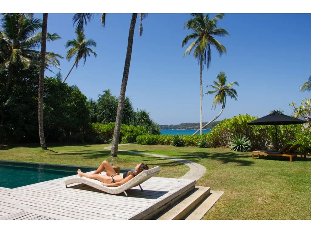 Beachfront Seven Bedroom Villa in Talalla photo 4