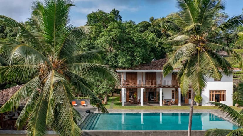 Hilltop Villa with Pool and Gym in Sri Lanka