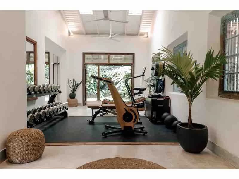 Hilltop Villa with Pool in Galle photo 3