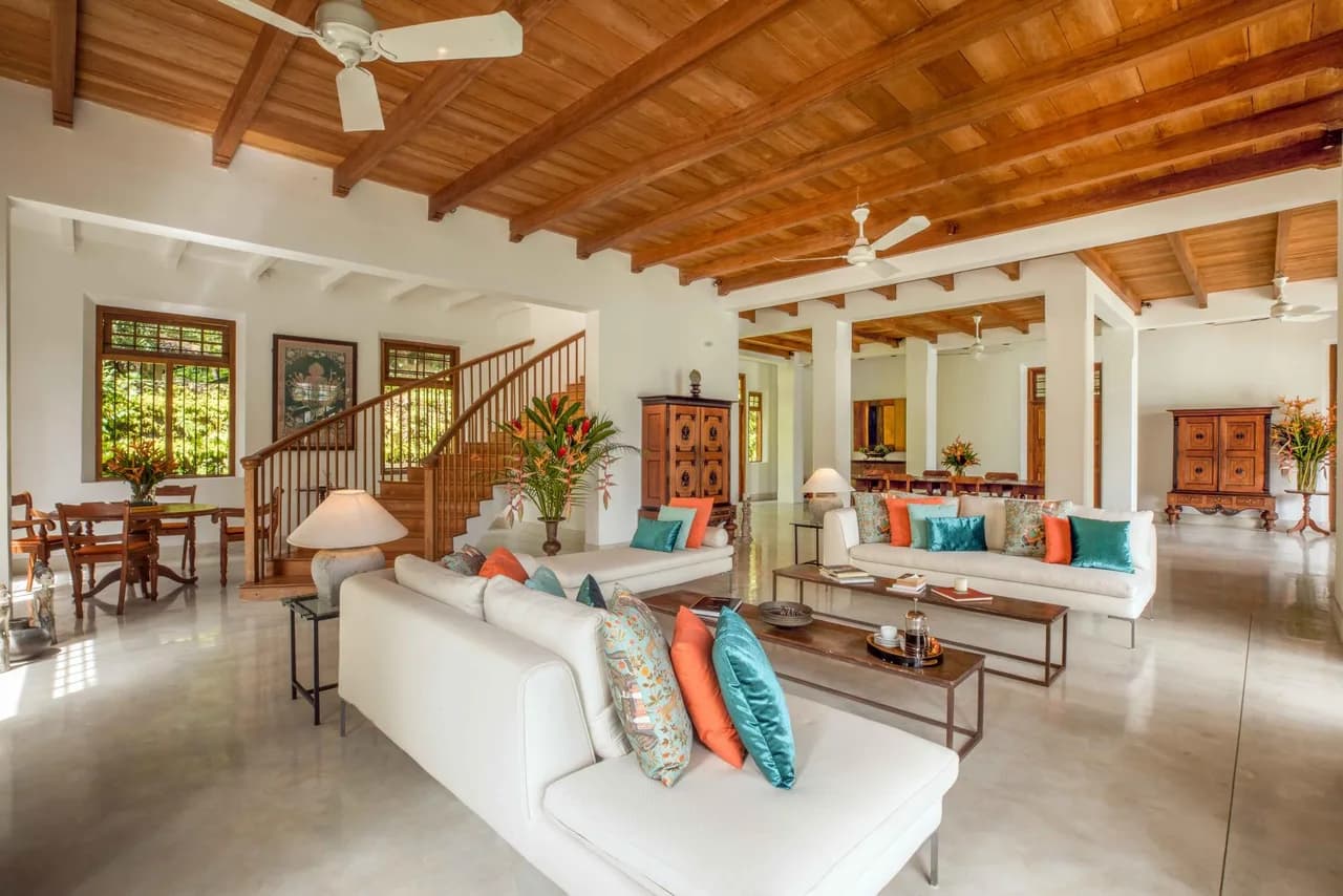 Hilltop Villa with Pool in Galle photo 4