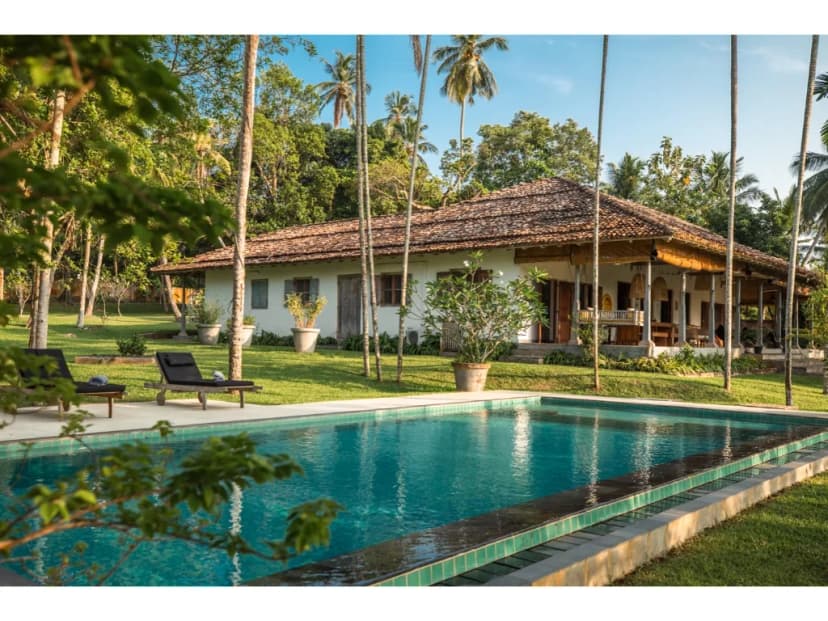 Tropical Villa with Private Pool in Habaraduwa