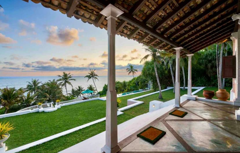 Clifftop Villa with Ocean Views in Mirissa