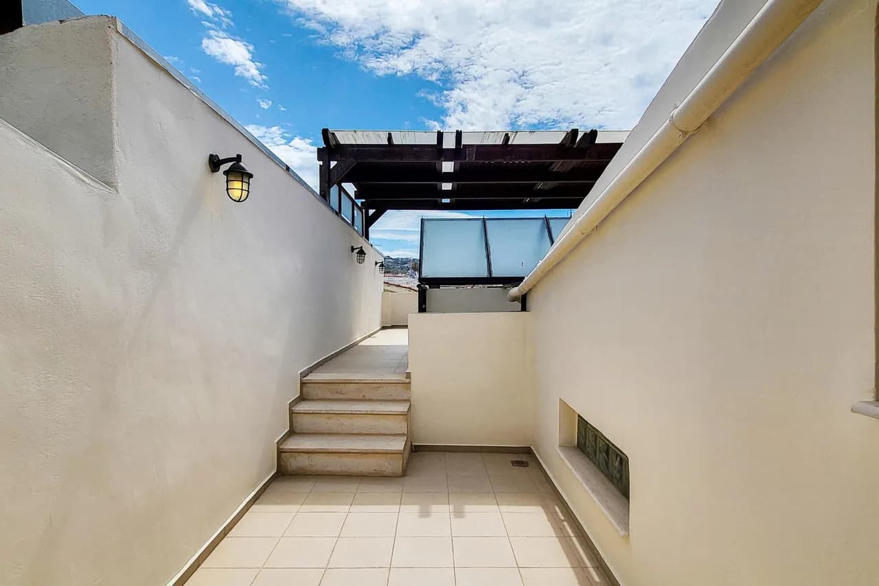 Terrace Three Bedroom Maisonette in Old Town photo 5