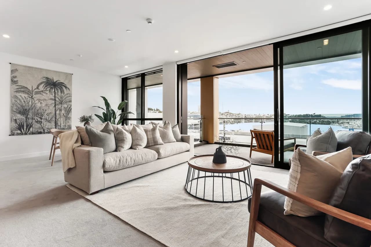 Stylish Two Bedroom Villa in Auckland photo 3