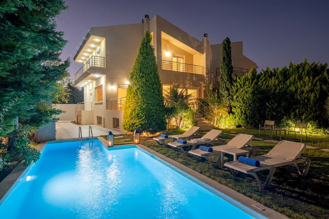 Balcony Five Bedroom Villa in Kato Gouves