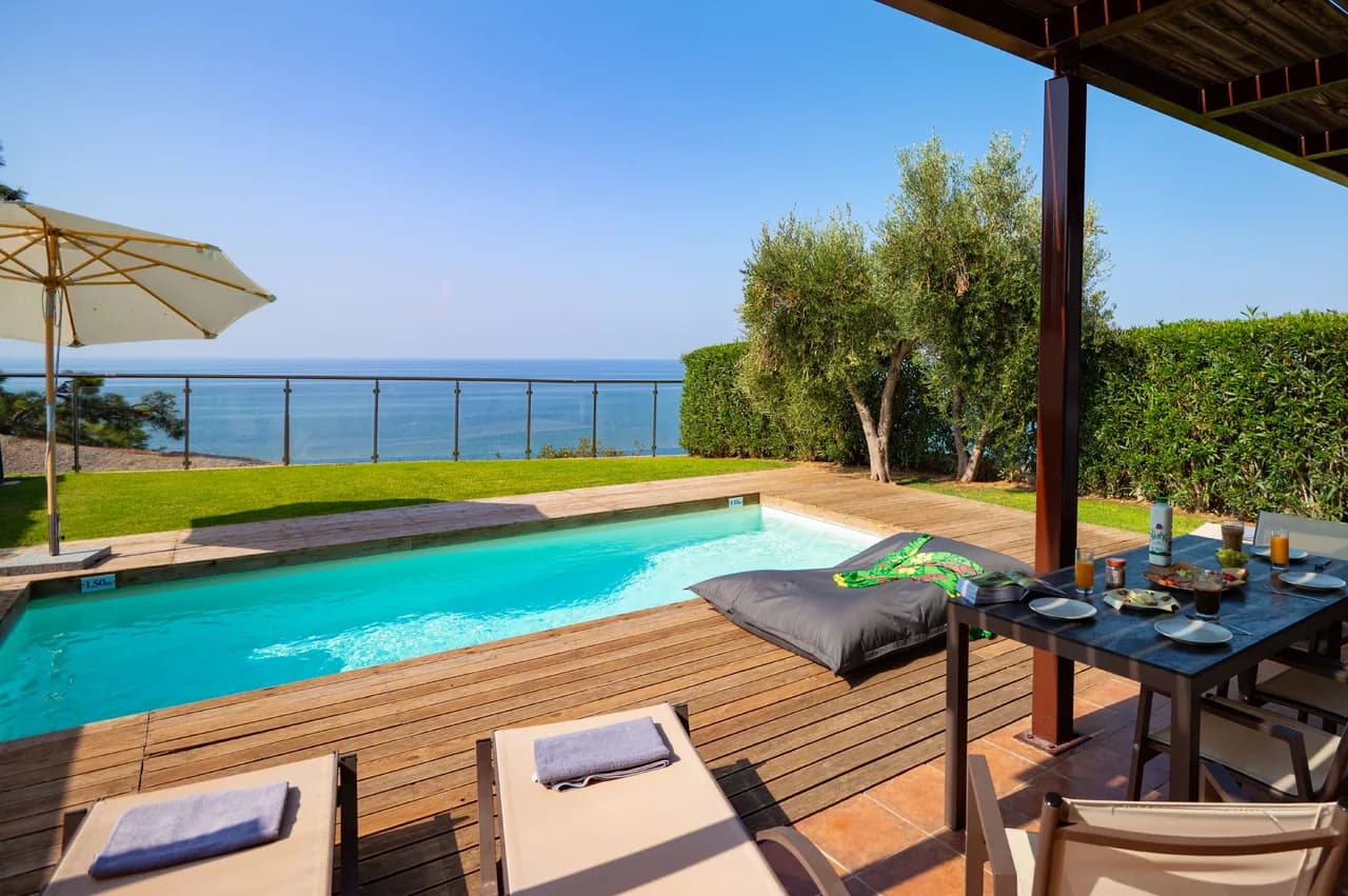 Cozy Two Bedroom Retreat in Moudania photo 4