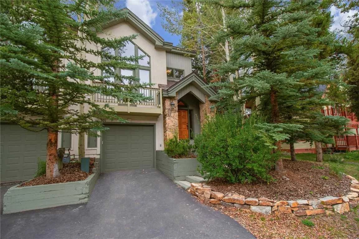 Ski-In Three Bedroom Chalet in Breckenridge