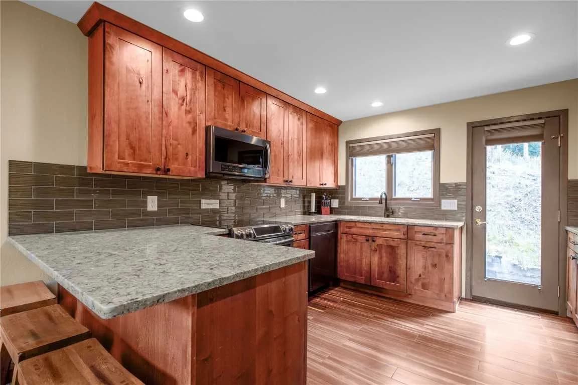 Ski-In Three Bedroom Chalet in Breckenridge photo 5