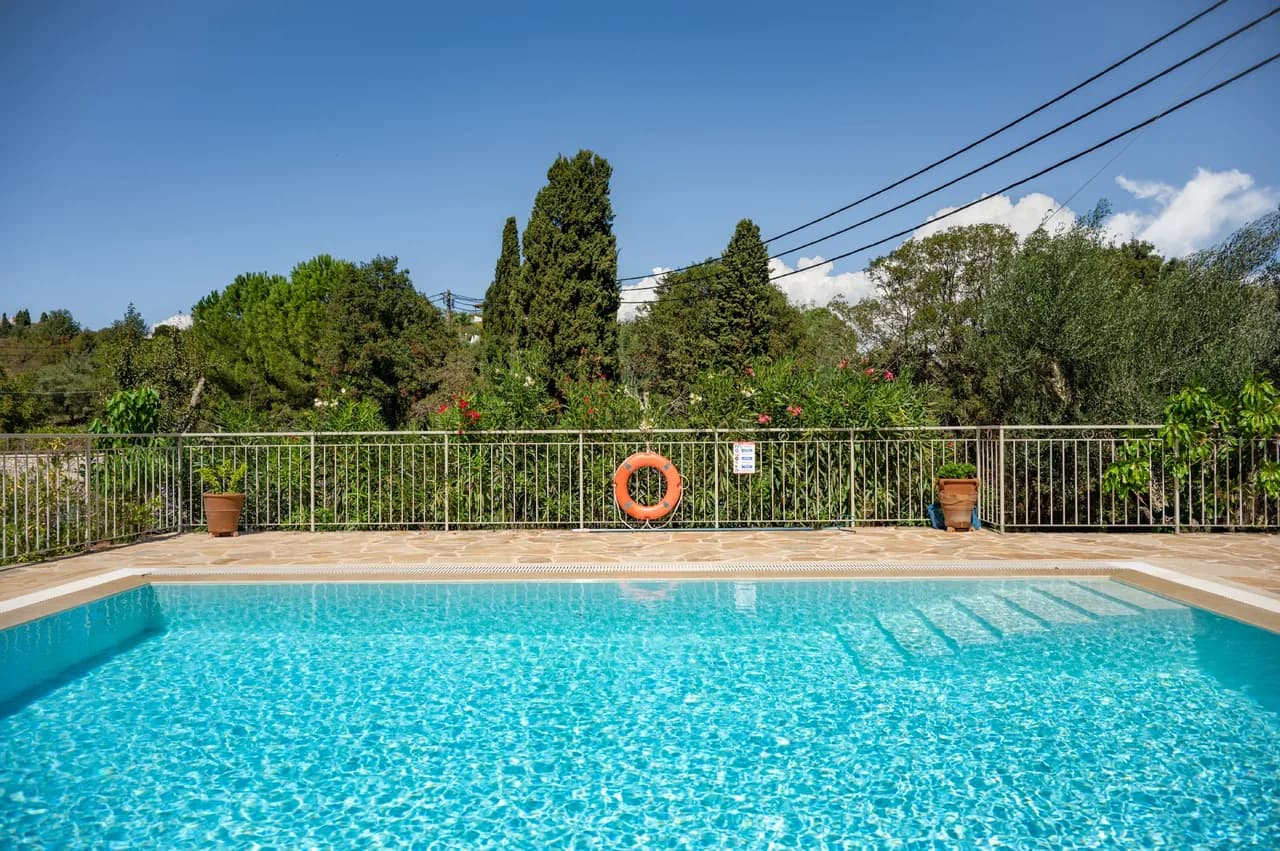 Modern Two-Bedroom Villa in Corfu photo 5