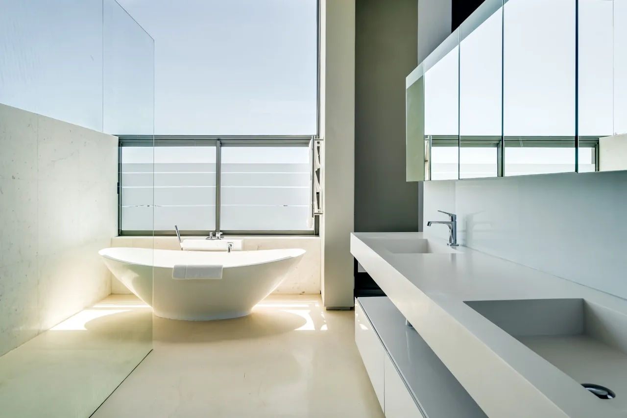 Contemporary Villa with Ocean Views in Camps Bay photo 4