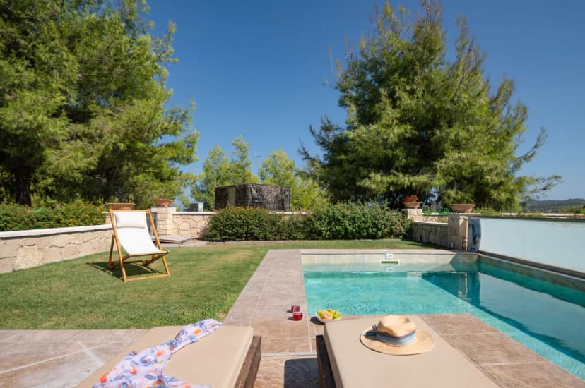Sunny Villa