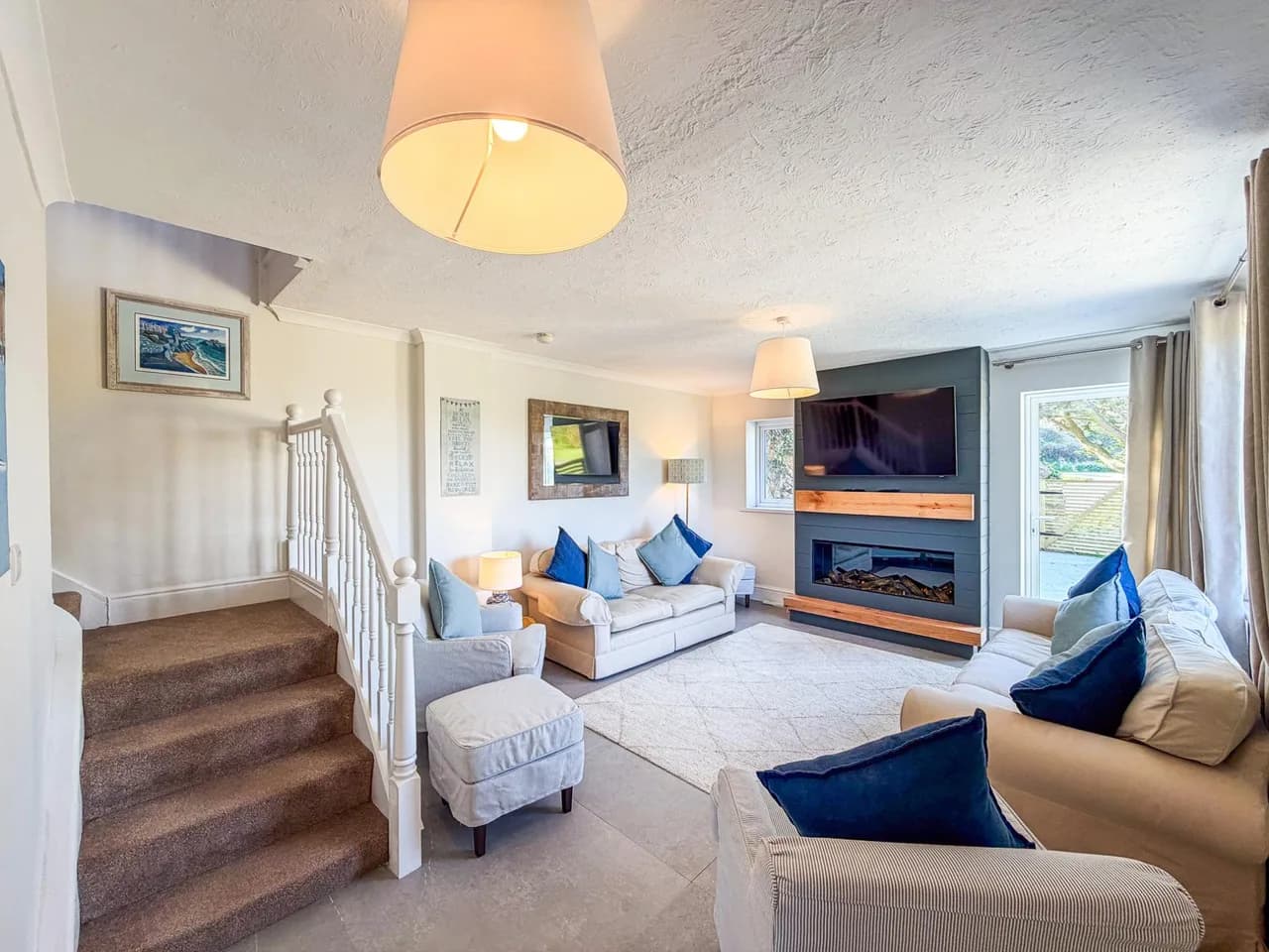 Charming Four Bedroom Cottage in Tenby photo 2