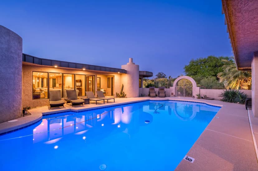 Carefree Crest: Jaw Dropping VIEWS, Pool, 2 Casitas, Outdoor Living!
