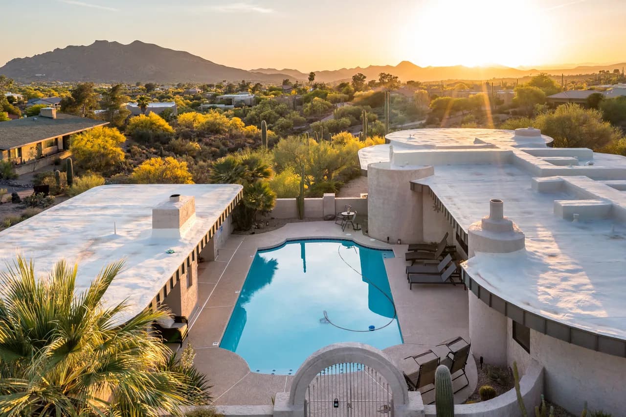 Panoramic View Villa in Carefree Arizona photo 2
