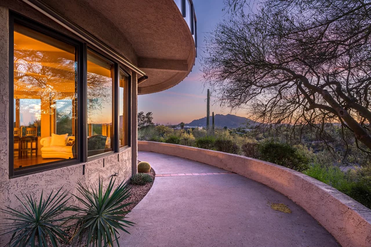 Panoramic View Villa in Carefree Arizona photo 4