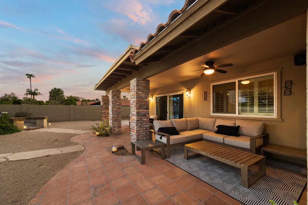 Sparkling Pool Four Bedroom Villa in Scottsdale photo 4