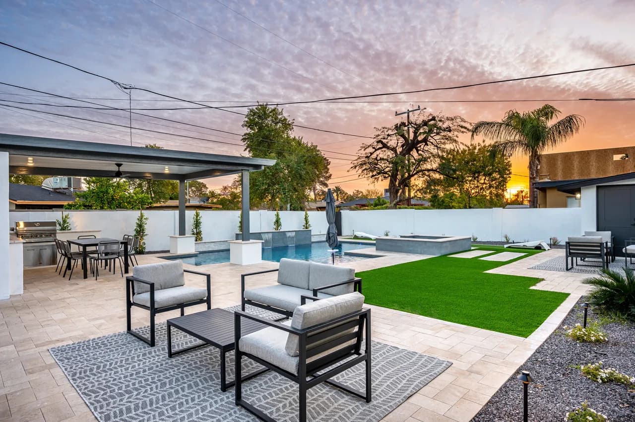 Entertainment-Focused Villa in Scottsdale