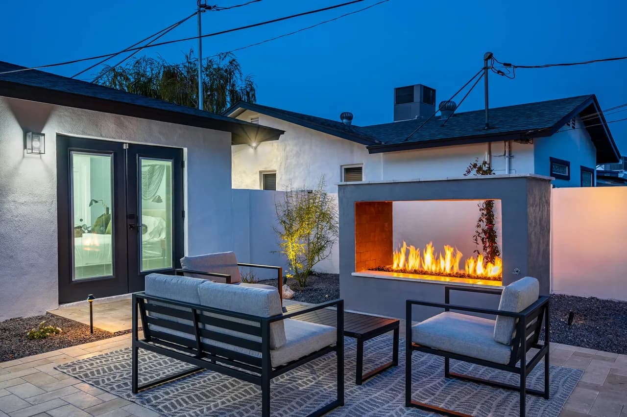 Entertainment-Focused Villa in Scottsdale photo 4