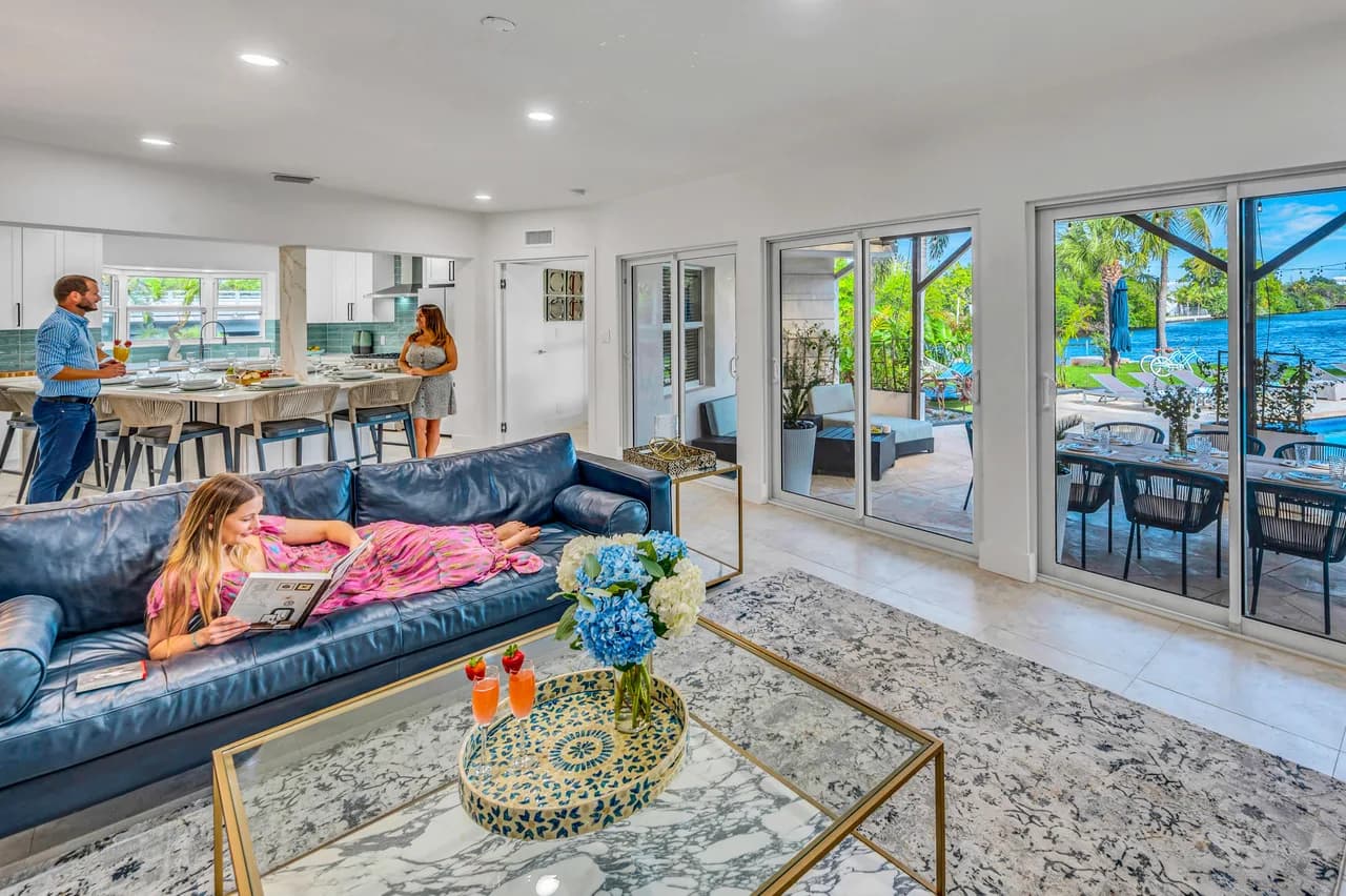 Waterfront Heated Pool Villa in Harbor Heights