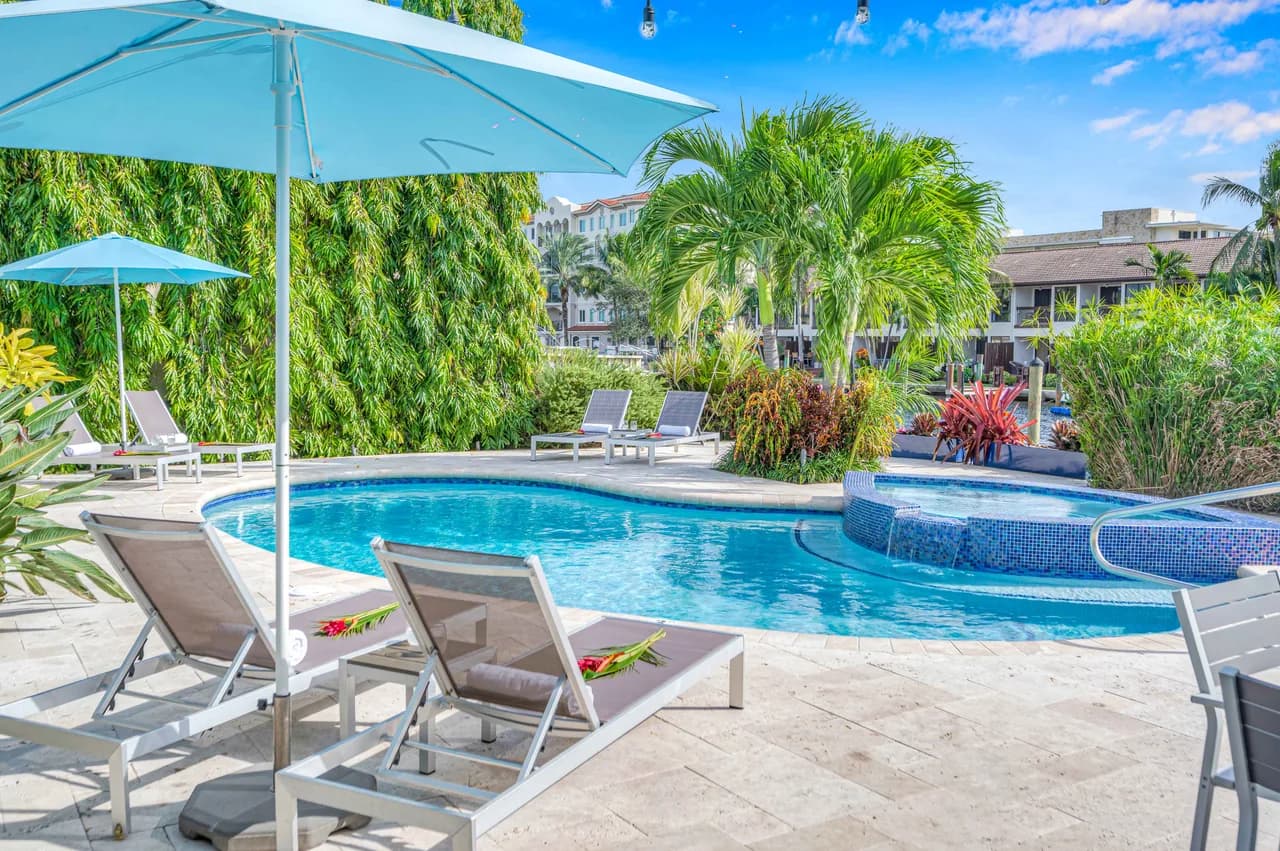Heated Pool Three Bedroom Villa in Soroka Shores photo 4