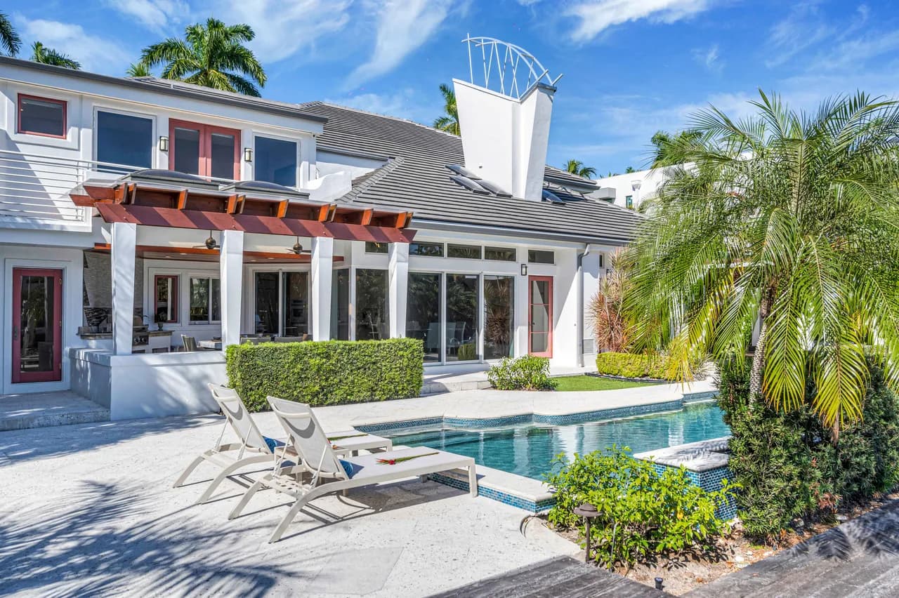 Riverside Architectural Villa in Nurmi Isles photo 5