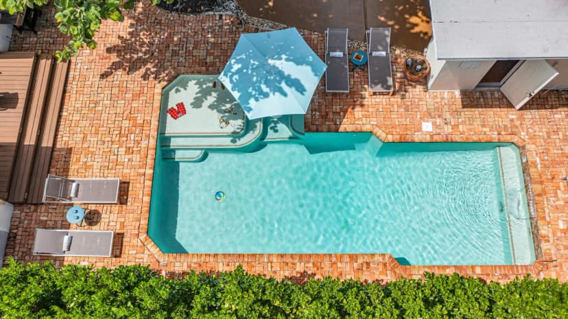 Charming Cottages with Pool in Fort Lauderdale
