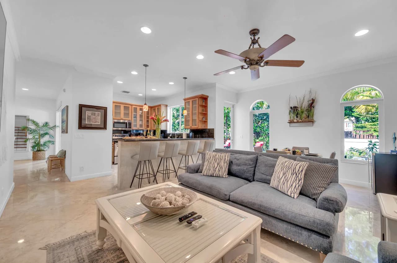 Steps from the Beach Villa in Soroka Shores photo 2