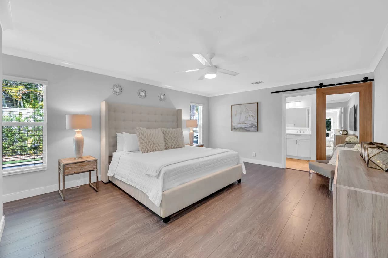 Heated Pool Villa Steps From Beach in Lauderdale-by-the-Sea photo 3