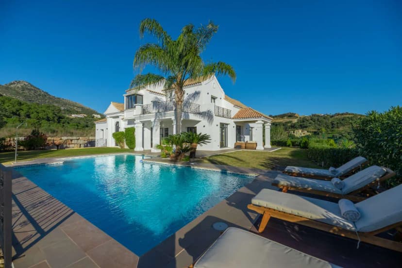 Balcony View Villa in Marbella