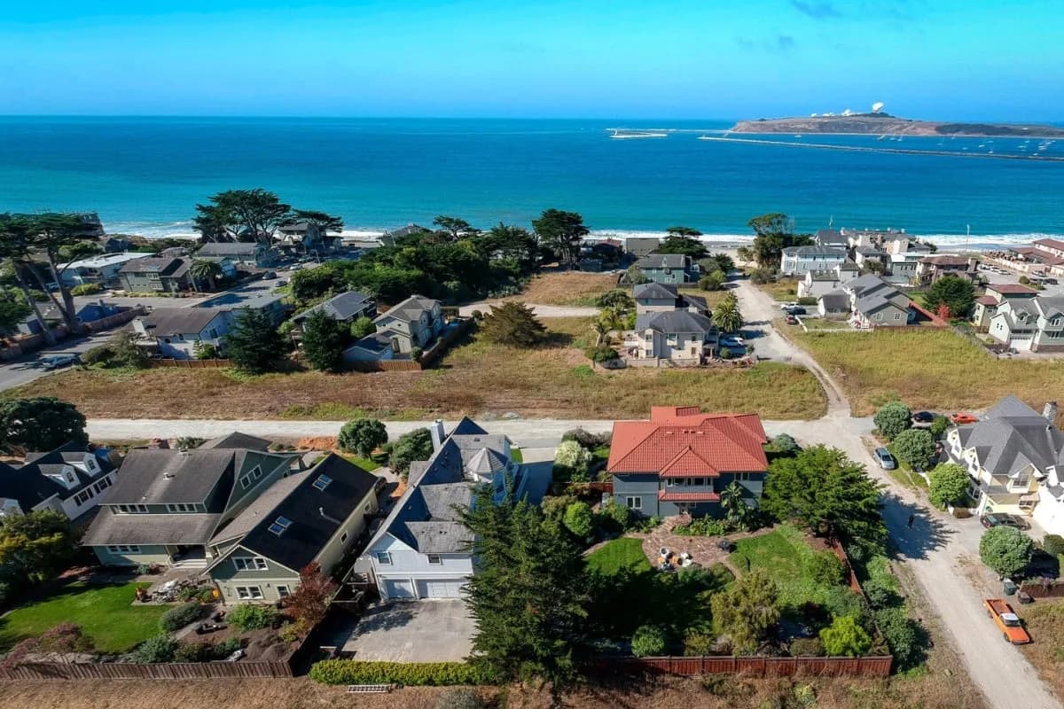 Private Home with Breathtaking Ocean Views in Half Moon Bay photo 4