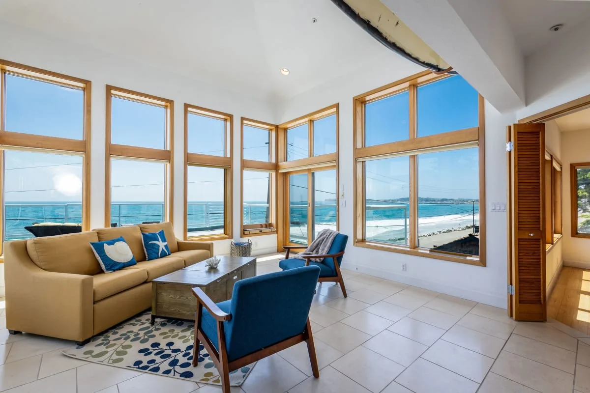 Beachfront Penthouse in El Granada, California photo 5