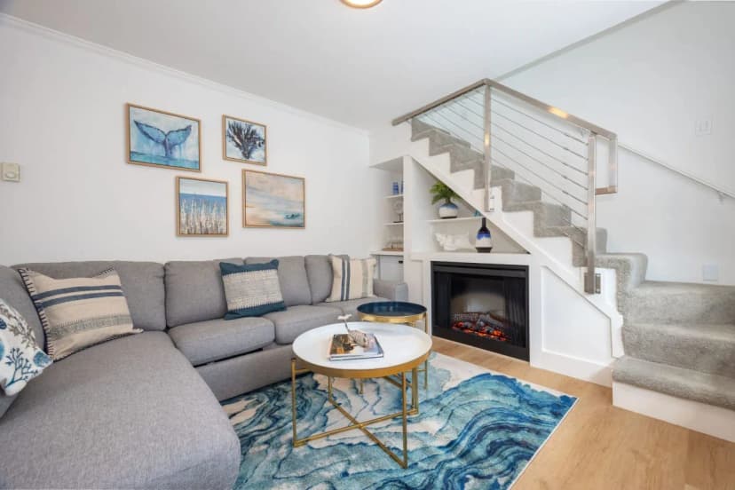 Nantucket Penthouse - walk to restaurants, beaches, activies & so much more